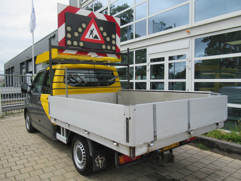 Volkswagen Transporter T5 2.0 TDI 75KW L2H1 DOKA dubbelcabine Kipper Actiebord - Furgoneta basculante, Furgoneta combi: foto 2 Volkswagen Transporter T5 2.0 TDI 75KW L2H1 DOKA dubbelcabine Kipper Actiebord - Furgoneta basculante, Furgoneta combi: foto 2