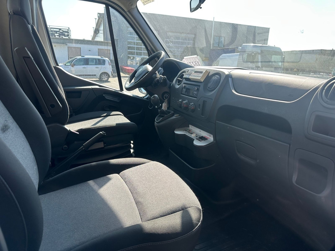 Camión con plataforma elevadora, Furgoneta Renault Master III*Steiger 12m*orig.km*Topzustand* Renault Master III/Steiger 11,2m/orig.km*Topzustand*: foto 11