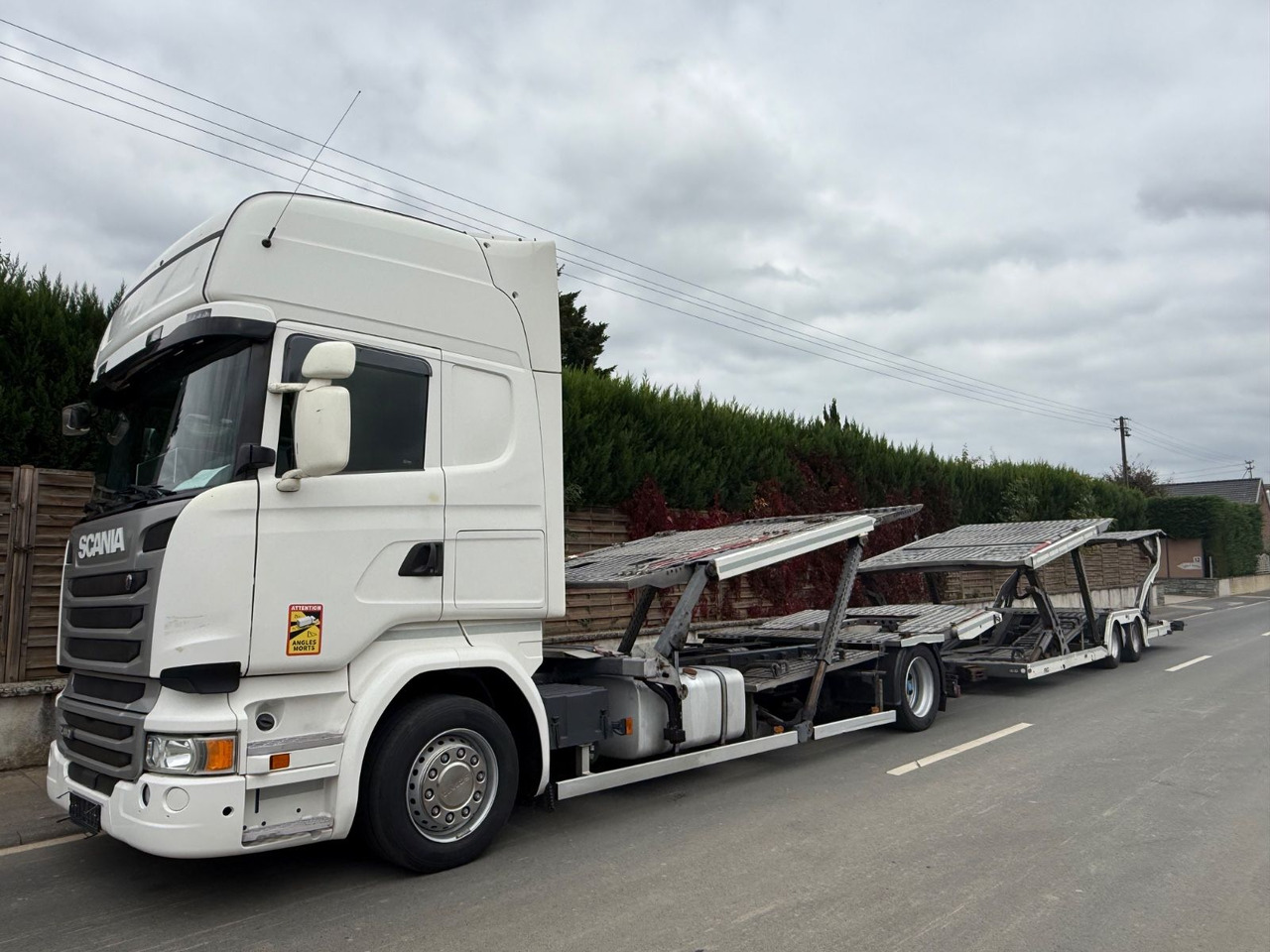 Scania R410, FVG 2016, VDI 2700, Retarder, Top - Camión portavehículos: foto 1 Scania R410, FVG 2016, VDI 2700, Retarder, Top - Camión portavehículos: foto 1