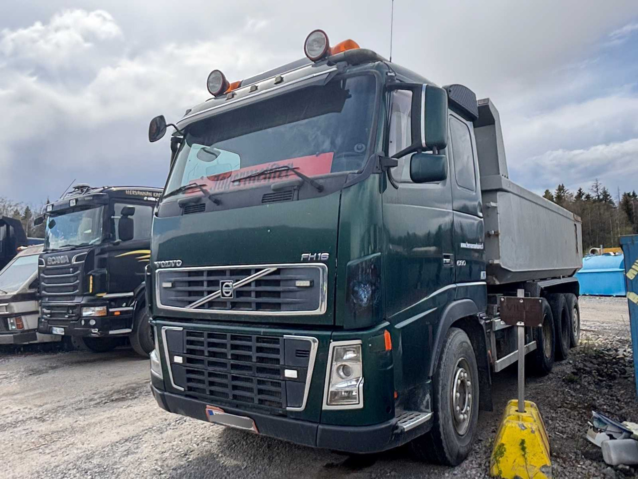 Volvo FH 16,580 truck - Camión volquete: foto 1 Volvo FH 16,580 truck - Camión volquete: foto 1