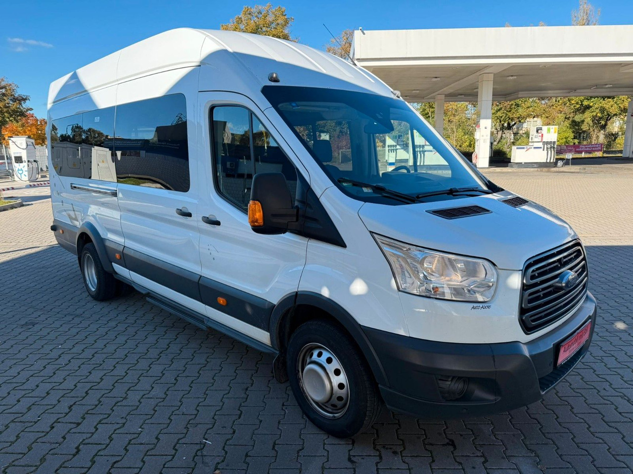 Ford Transit Bus 460 L4 Trend 17 Sitze Klima Tempom. - Furgoneta de pasajeros: foto 1 Ford Transit Bus 460 L4 Trend 17 Sitze Klima Tempom. - Furgoneta de pasajeros: foto 1