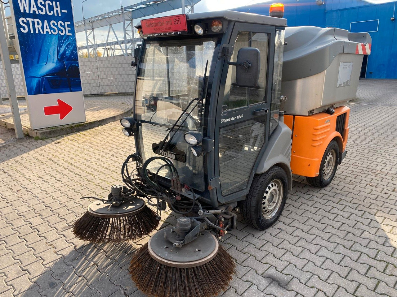 Hako Citymaster 1250 Kehrmaschine - Barredora vial: foto 1 Hako Citymaster 1250 Kehrmaschine - Barredora vial: foto 1