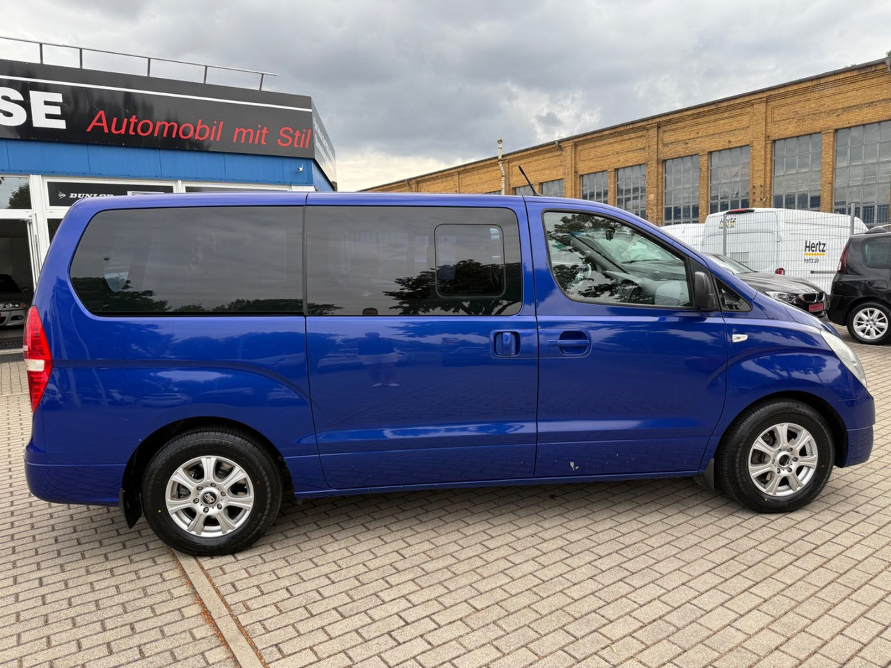 Hyundai H-1 Travel Comfort 8 SITZER KLIMAA. STANDHEIZUNG - Furgoneta de pasajeros: foto 3 Hyundai H-1 Travel Comfort 8 SITZER KLIMAA. STANDHEIZUNG - Furgoneta de pasajeros: foto 3