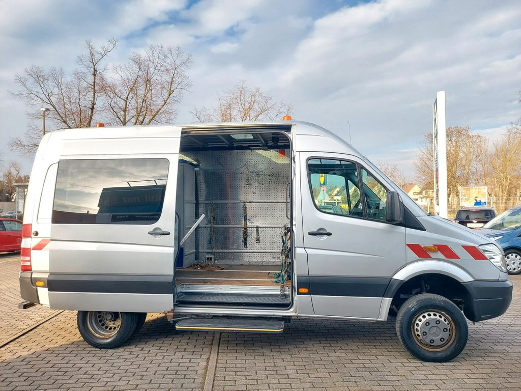 Mercedes-Benz Sprinter II Kasten 516 4X4 lang hoch Klima AHK - Furgón: foto 1 Mercedes-Benz Sprinter II Kasten 516 4X4 lang hoch Klima AHK - Furgón: foto 1