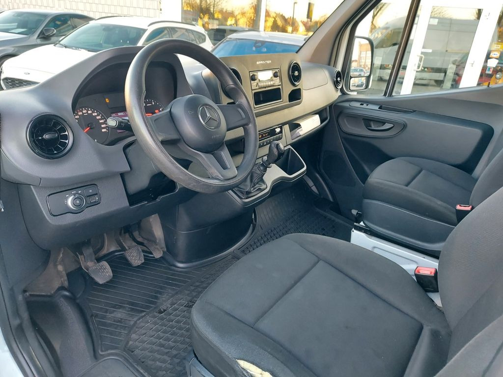 Minibús, Furgoneta de pasajeros Mercedes-Benz Sprinter III Kasten FWD 211 L2 H2 Klimaautomatik: foto 11
