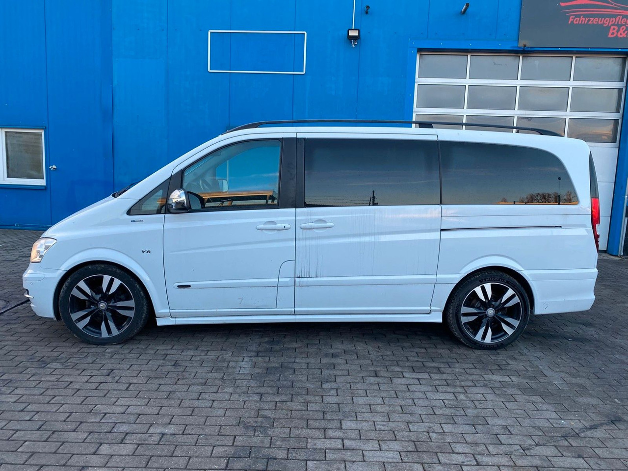 Mercedes-Benz Viano 3.0 CDI Avantgarde lang Autom. Motor-Probl - Furgoneta de pasajeros: foto 3 Mercedes-Benz Viano 3.0 CDI Avantgarde lang Autom. Motor-Probl - Furgoneta de pasajeros: foto 3