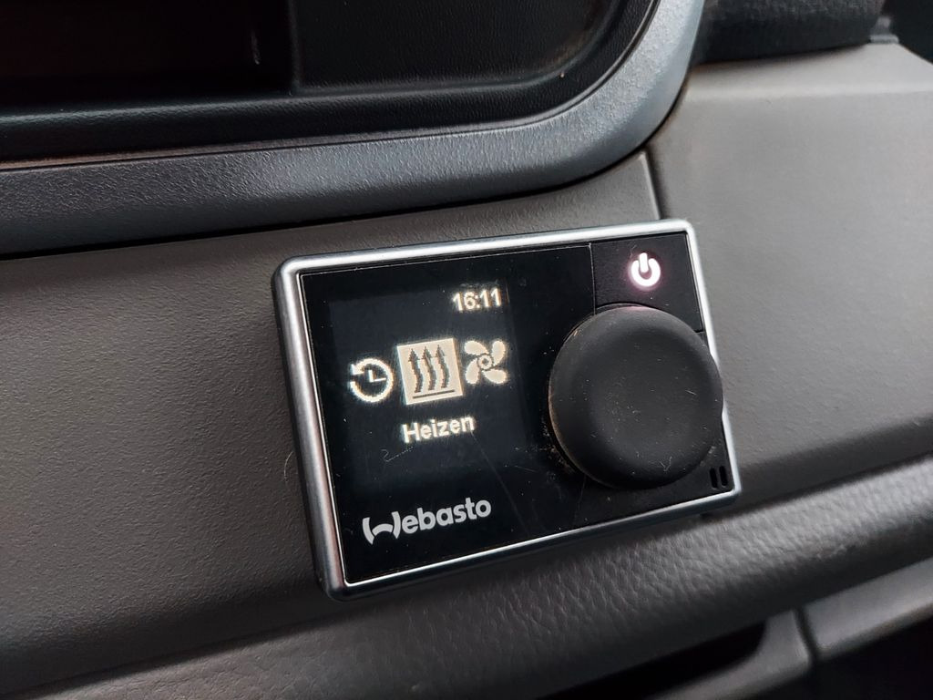 Mitsubishi CANTER FUSO DOKA 6 Sitze Klima 3 Seiten Kipper Mitsubishi CANTER FUSO DOKA 6 Sitze Klima 3 Seiten Kipper - Furgoneta basculante, Furgoneta combi: foto 2 Mitsubishi CANTER FUSO DOKA 6 Sitze Klima 3 Seiten Kipper Mitsubishi CANTER FUSO DOKA 6 Sitze Klima 3 Seiten Kipper - Furgoneta basculante, Furgoneta combi: foto 2