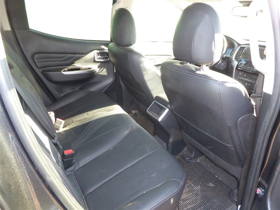 Mitsubishi L200 Basis Doppelkabine 4WD LED LEDER NAVI ACC - SUV/ Todoterreno: foto 4 Mitsubishi L200 Basis Doppelkabine 4WD LED LEDER NAVI ACC - SUV/ Todoterreno: foto 4