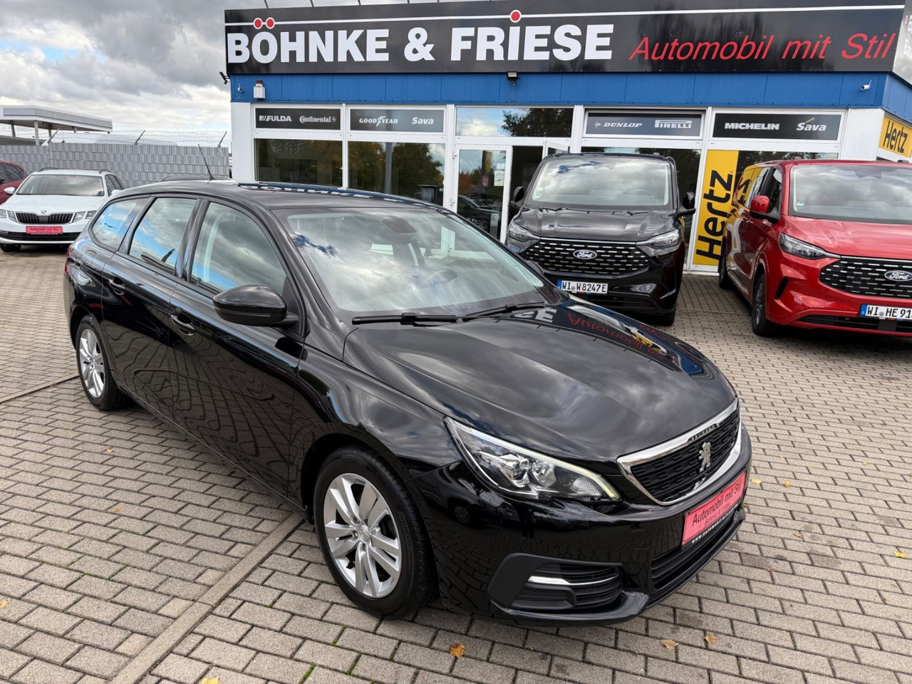 Peugeot 308 SW Active TEMPOMAT NAVI KLIMAA NAVI - Coche familiar: foto 1 Peugeot 308 SW Active TEMPOMAT NAVI KLIMAA NAVI - Coche familiar: foto 1