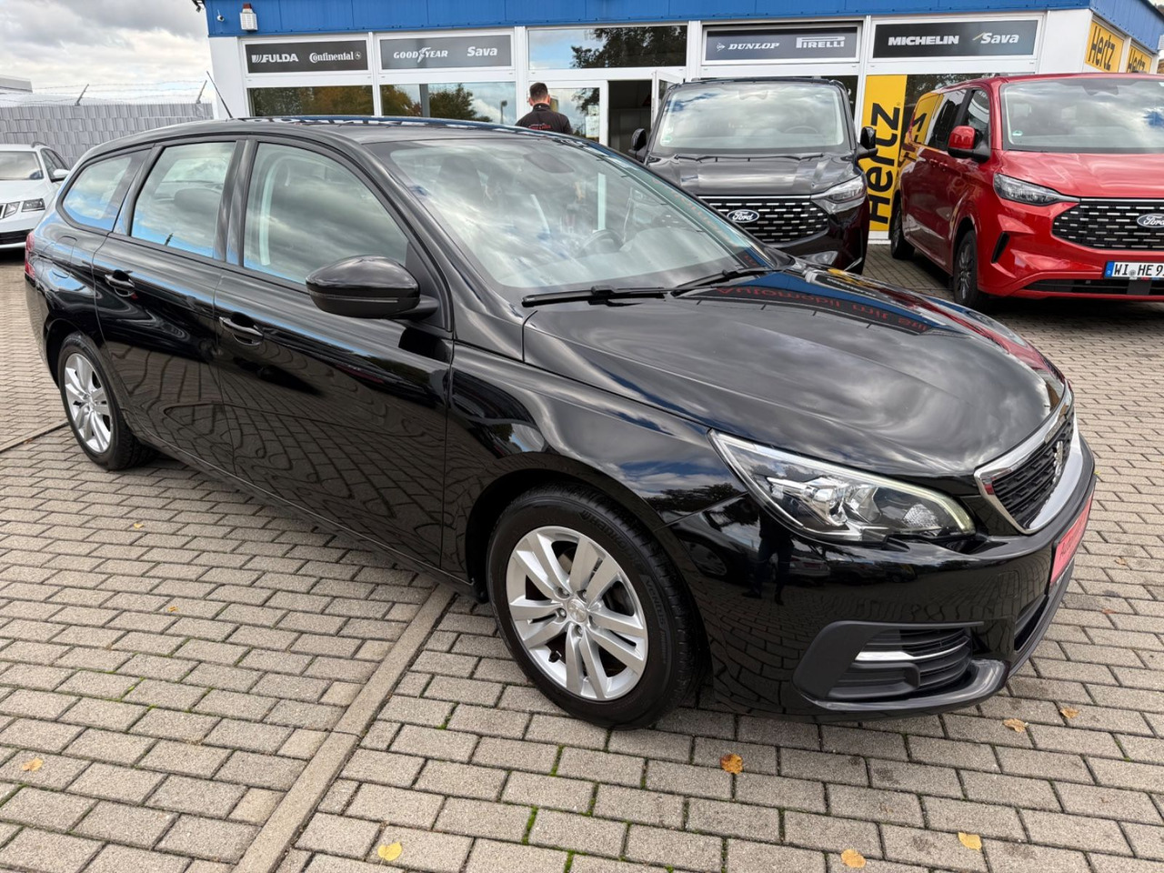 Peugeot 308 SW Active TEMPOMAT NAVI KLIMAA NAVI - Coche familiar: foto 2 Peugeot 308 SW Active TEMPOMAT NAVI KLIMAA NAVI - Coche familiar: foto 2