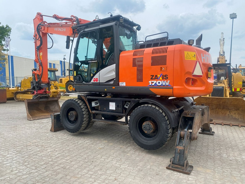 Hitachi ZX170W-6 NVT - Excavadora de ruedas: foto 1 Hitachi ZX170W-6 NVT - Excavadora de ruedas: foto 1