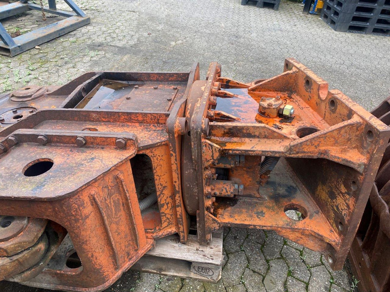 NPK S-24XCR - Cizalla de demolición: foto 5 NPK S-24XCR - Cizalla de demolición: foto 5