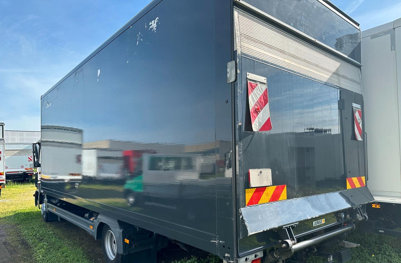 MERCEDES 818 FURGONE 7 MT E SPONDA EURO 6 - Camión caja cerrada: foto 3 MERCEDES 818 FURGONE 7 MT E SPONDA EURO 6 - Camión caja cerrada: foto 3