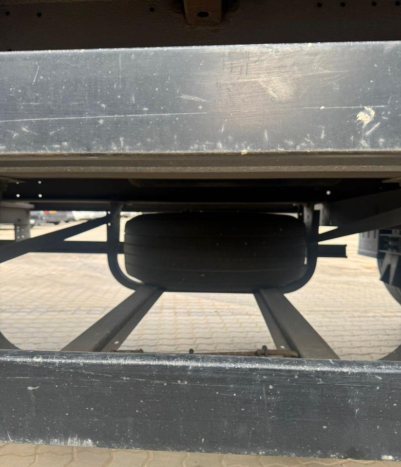 Schmitz Cargobull ALZA ABBASSA ASSI SOLLEVABILI - Semirremolque lona: foto 5 Schmitz Cargobull ALZA ABBASSA ASSI SOLLEVABILI - Semirremolque lona: foto 5