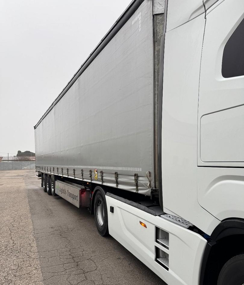 Semirimorchio - Semirremolque lona: foto 2 Semirimorchio - Semirremolque lona: foto 2