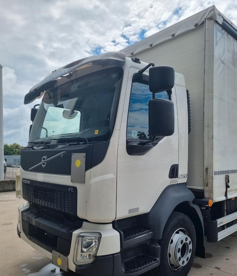 Volvo fl 250 euro 6 copri/scopri sponda - Camión lona: foto 2 Volvo fl 250 euro 6 copri/scopri sponda - Camión lona: foto 2