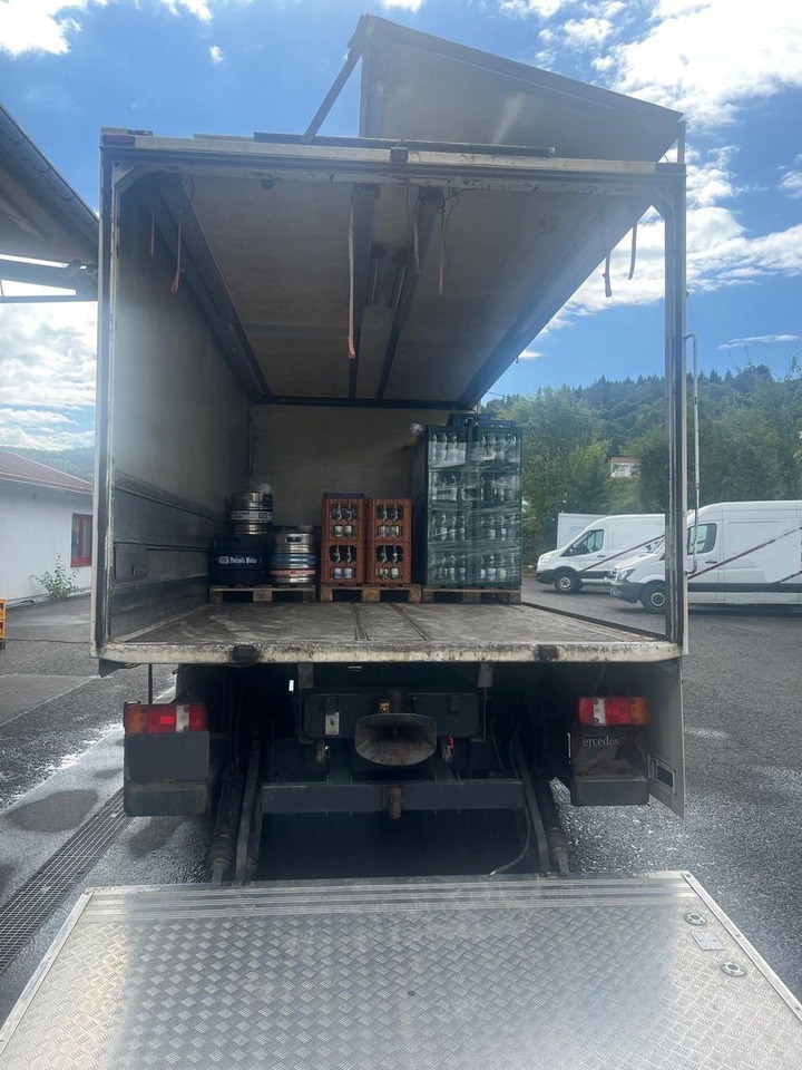 Mercedes-Benz Atego 1224 L 4x2 Getränkewagen/LBW/TÜV-NEU/EU5 - Camión transporte de bebidas: foto 3 Mercedes-Benz Atego 1224 L 4x2 Getränkewagen/LBW/TÜV-NEU/EU5 - Camión transporte de bebidas: foto 3