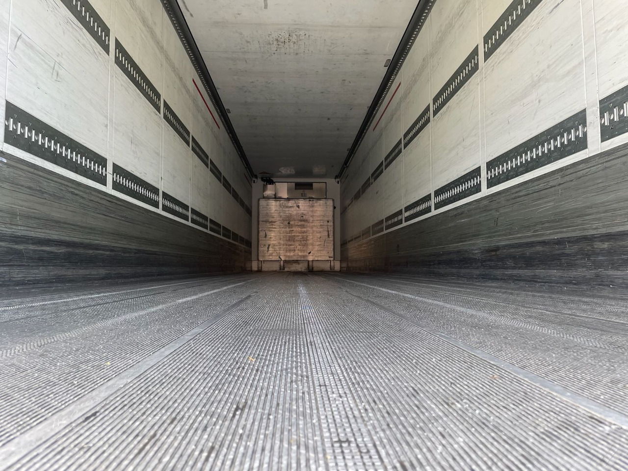 Leasing de Schmitz Cargobull SCB*S3B /TÜV04-26 /2195h / Multi-Temp/13,4m Schmitz Cargobull SCB*S3B /TÜV04-26 /2195h / Multi-Temp/13,4m: foto 8 Leasing de Schmitz Cargobull SCB*S3B /TÜV04-26 /2195h / Multi-Temp/13,4m Schmitz Cargobull SCB*S3B /TÜV04-26 /2195h / Multi-Temp/13,4m: foto 8