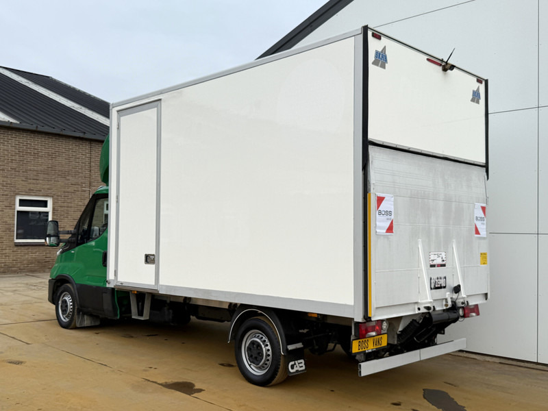 Iveco Daily 35S14 2.3 Laadklep Automaat LED Climate Control Cruise Control Standkachel Camera Koffer Bakwagen Meubelbak - Furgoneta caja cerrada: foto 2 Iveco Daily 35S14 2.3 Laadklep Automaat LED Climate Control Cruise Control Standkachel Camera Koffer Bakwagen Meubelbak - Furgoneta caja cerrada: foto 2