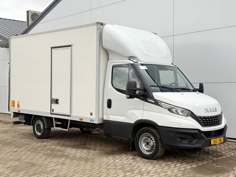 Iveco Daily 35S18 3.0 Laadklep Automaat LED Climate Control Adaptieve Cruise Control Standkachel Camera Navigatie - Furgoneta caja cerrada: foto 4 Iveco Daily 35S18 3.0 Laadklep Automaat LED Climate Control Adaptieve Cruise Control Standkachel Camera Navigatie - Furgoneta caja cerrada: foto 4