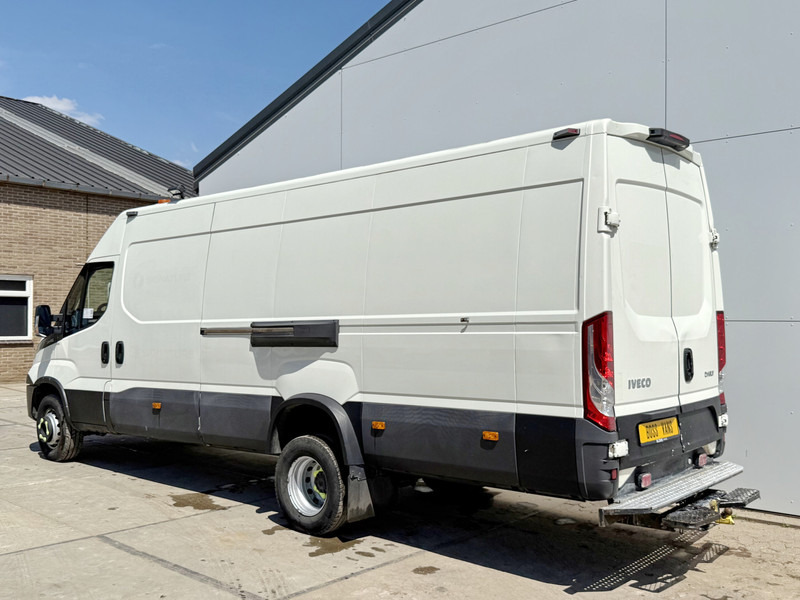 Iveco Daily 70C18 3.0L L4H2 Dubbellucht Airco Cruise Control Dubbele Schuif Oprijplaat Trekhaak Camera Tachograaf - Furgón: foto 3 Iveco Daily 70C18 3.0L L4H2 Dubbellucht Airco Cruise Control Dubbele Schuif Oprijplaat Trekhaak Camera Tachograaf - Furgón: foto 3