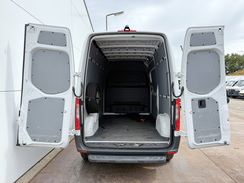 Furgón, Furgoneta eléctrica Mercedes-Benz eSprinter 312 - Binnenkort verwacht! ALL-IN PRIJS L2H2 55kWh 168km WLTP 80kw Snelladen Climate Control Camera Stoelverwarming: foto 11 Furgón, Furgoneta eléctrica Mercedes-Benz eSprinter 312 - Binnenkort verwacht! ALL-IN PRIJS L2H2 55kWh 168km WLTP 80kw Snelladen Climate Control Camera Stoelverwarming: foto 11