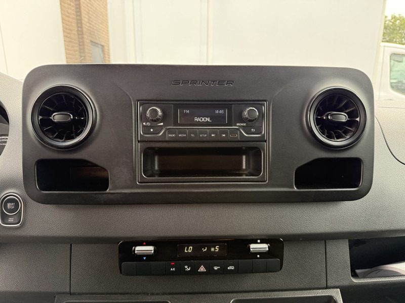 Furgón, Furgoneta eléctrica Mercedes-Benz eSprinter 312 - Binnenkort verwacht! ALL-IN PRIJS L2H2 55kWh 168km WLTP 80kw Snelladen Climate Control Camera Stoelverwarming: foto 15 Furgón, Furgoneta eléctrica Mercedes-Benz eSprinter 312 - Binnenkort verwacht! ALL-IN PRIJS L2H2 55kWh 168km WLTP 80kw Snelladen Climate Control Camera Stoelverwarming: foto 15