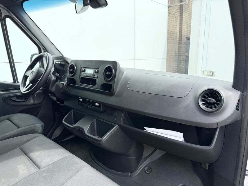 Furgón, Furgoneta eléctrica Mercedes-Benz eSprinter 312 - Binnenkort verwacht! ALL-IN PRIJS L2H2 55kWh 168km WLTP 80kw Snelladen Climate Control Camera Stoelverwarming: foto 9 Furgón, Furgoneta eléctrica Mercedes-Benz eSprinter 312 - Binnenkort verwacht! ALL-IN PRIJS L2H2 55kWh 168km WLTP 80kw Snelladen Climate Control Camera Stoelverwarming: foto 9
