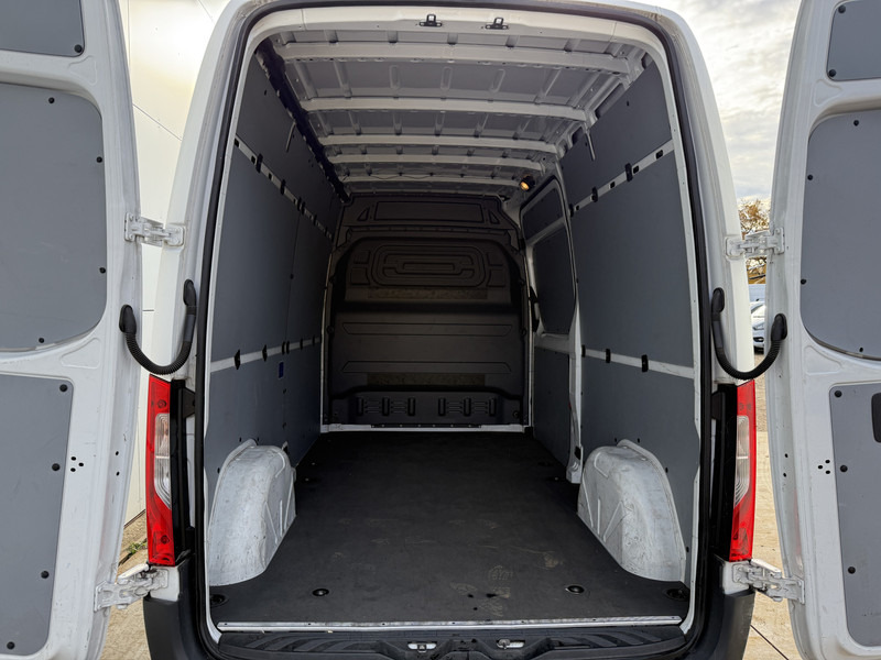 Leasing de Mercedes-Benz eSprinter 312 L2H2 100% Elektrisch 55kWh 168km WLTP 80kw Snelladen Climate Control Camera Stoelverwarming Mercedes-Benz eSprinter 312 L2H2 100% Elektrisch 55kWh 168km WLTP 80kw Snelladen Climate Control Camera Stoelverwarming: foto 12 Leasing de Mercedes-Benz eSprinter 312 L2H2 100% Elektrisch 55kWh 168km WLTP 80kw Snelladen Climate Control Camera Stoelverwarming Mercedes-Benz eSprinter 312 L2H2 100% Elektrisch 55kWh 168km WLTP 80kw Snelladen Climate Control Camera Stoelverwarming: foto 12