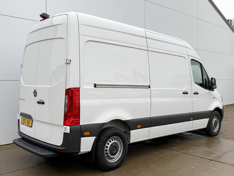Mercedes-Benz eSprinter 312 L2H2 55kWh AIRCO 168km Actieradius Binnen 30 Minuten VOL Snellader - Furgón, Furgoneta eléctrica: foto 3 Mercedes-Benz eSprinter 312 L2H2 55kWh AIRCO 168km Actieradius Binnen 30 Minuten VOL Snellader - Furgón, Furgoneta eléctrica: foto 3