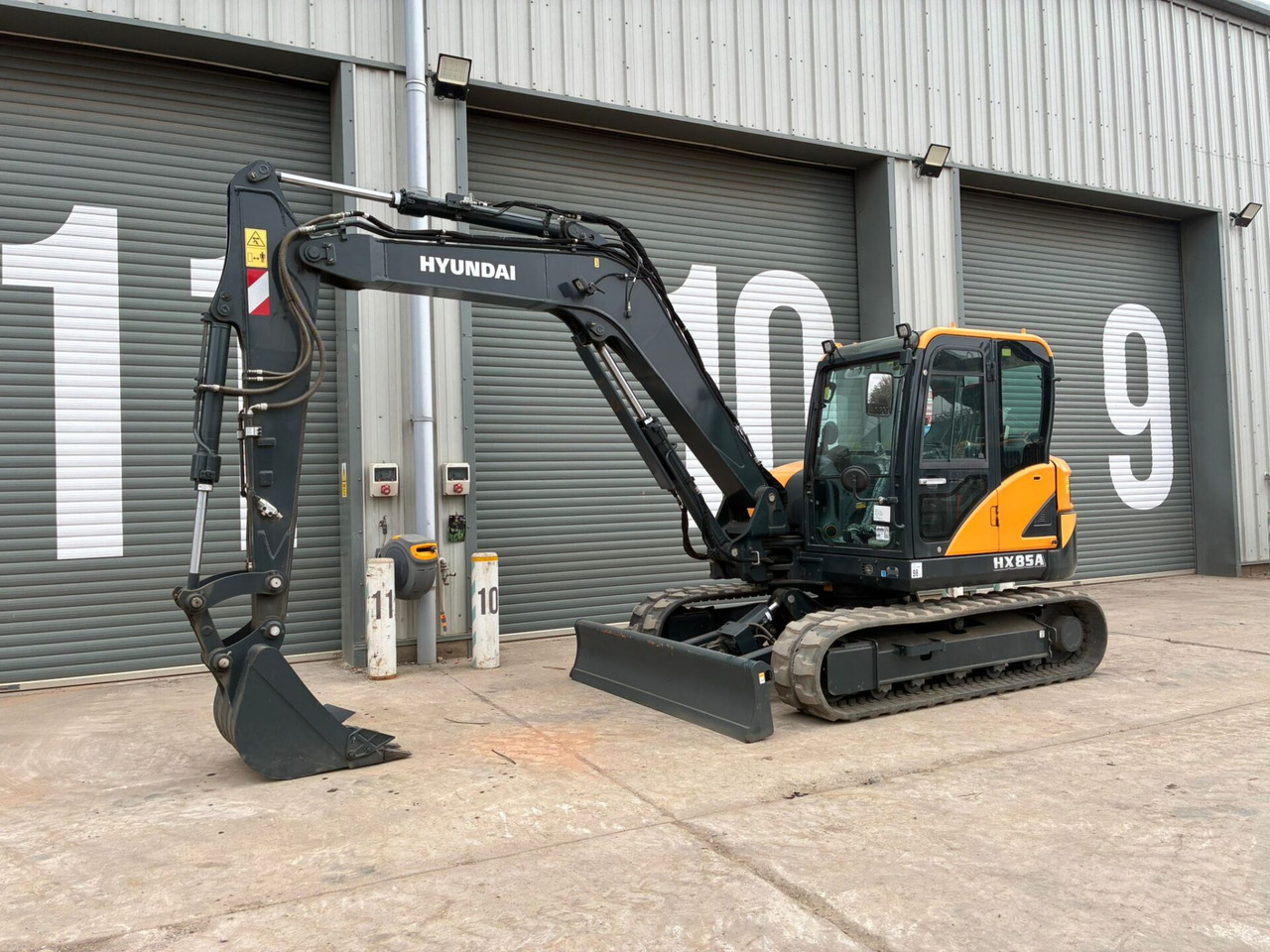 Hyundai HX85A - Miniexcavadora: foto 1 Hyundai HX85A - Miniexcavadora: foto 1