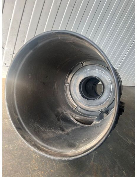 Liebherr R904 / A904C Li / A904 Li / A900C Li / A900C / R900C Li / R904C / R900C Li - Sistema de admisión de aire: foto 3 Liebherr R904 / A904C Li / A904 Li / A900C Li / A900C / R900C Li / R904C / R900C Li - Sistema de admisión de aire: foto 3