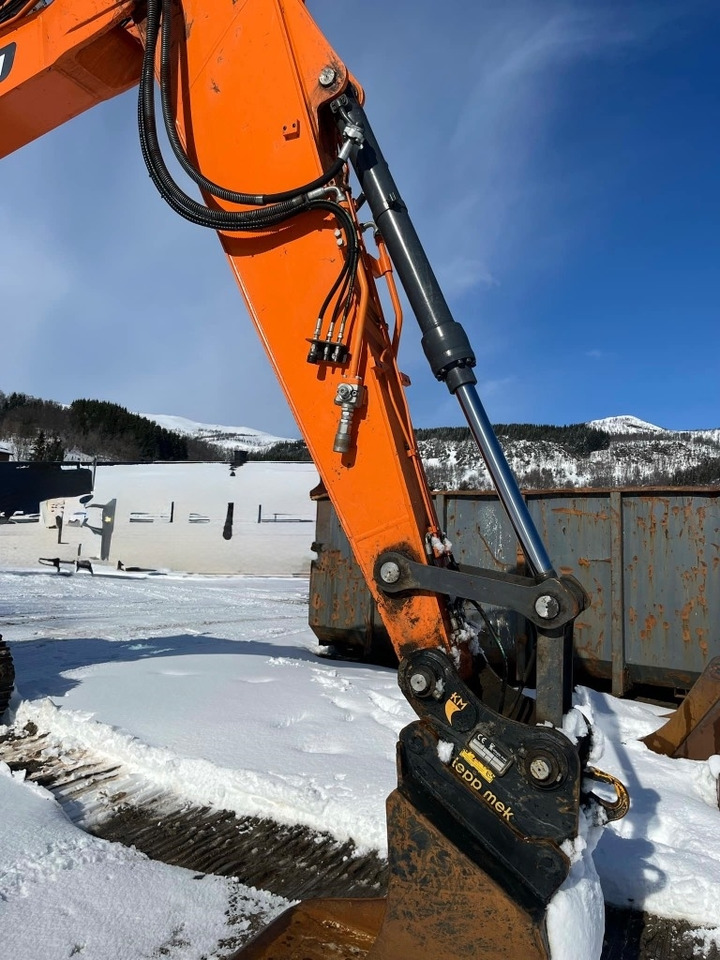 Doosan DX 140 LCR-5 - Excavadora de cadenas: foto 4 Doosan DX 140 LCR-5 - Excavadora de cadenas: foto 4