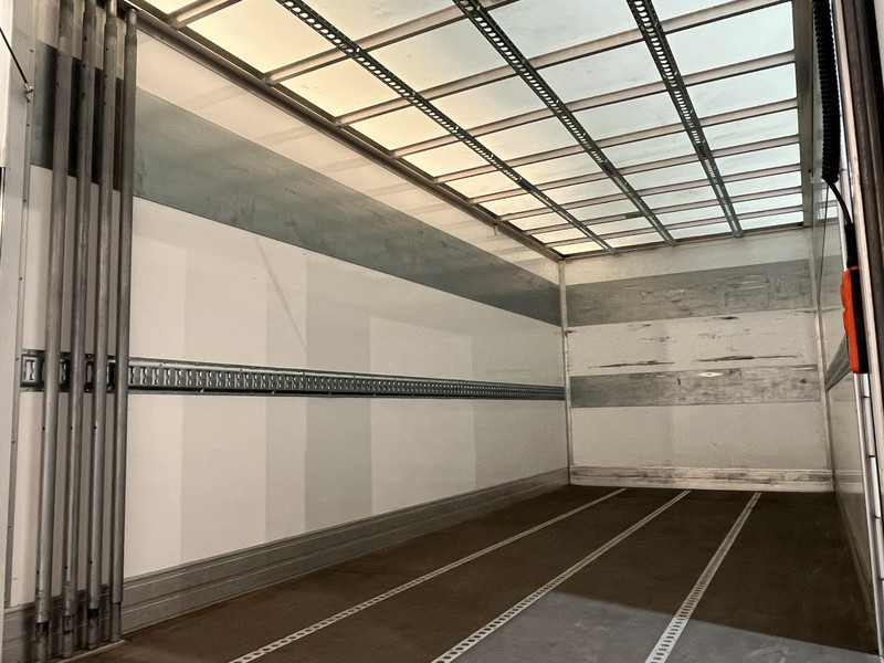 Leasing de Iveco Daily 35S18 3.0 BE Clixtar Automaat Bakwagen met Laadklep / Laadvermogen 3.060 KG / Euro 6 / Luchtvering / Airco / Camera / CarPlay / Cruise Control / 91.000 KM !! Iveco Daily 35S18 3.0 BE Clixtar Automaat Bakwagen met Laadklep / Laadvermogen 3.060 KG / Euro 6 / Luchtvering / Airco / Camera / CarPlay / Cruise Control / 91.000 KM !!: foto 14
