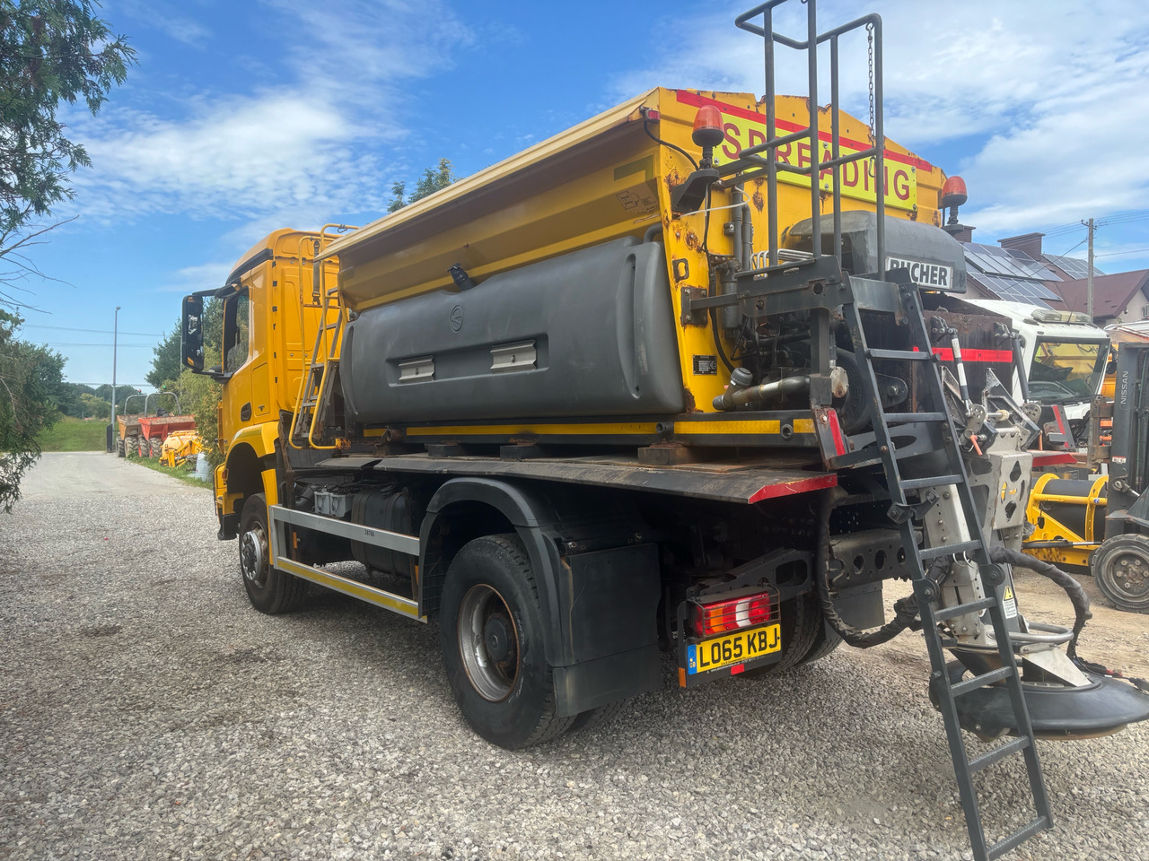 Máquina quitanieve MERCEDES AROCS 1824 4x4BB  GRITTER/SPREADER/PLOUGH: foto 17 Máquina quitanieve MERCEDES AROCS 1824 4x4BB  GRITTER/SPREADER/PLOUGH: foto 17
