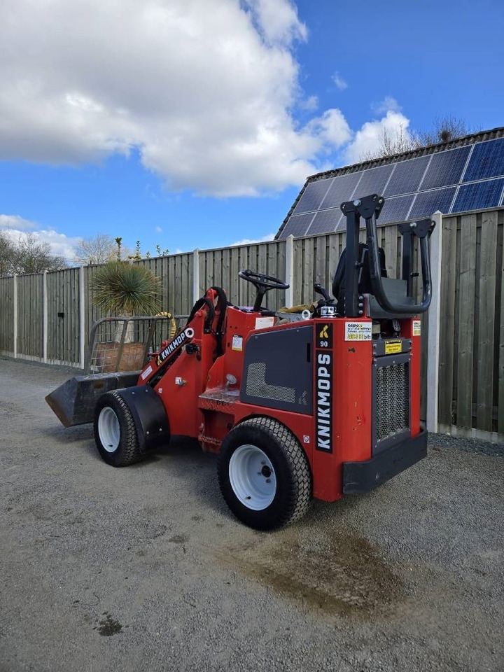 Knikmops KM 90 - Cargadora articulada: foto 2 Knikmops KM 90 - Cargadora articulada: foto 2