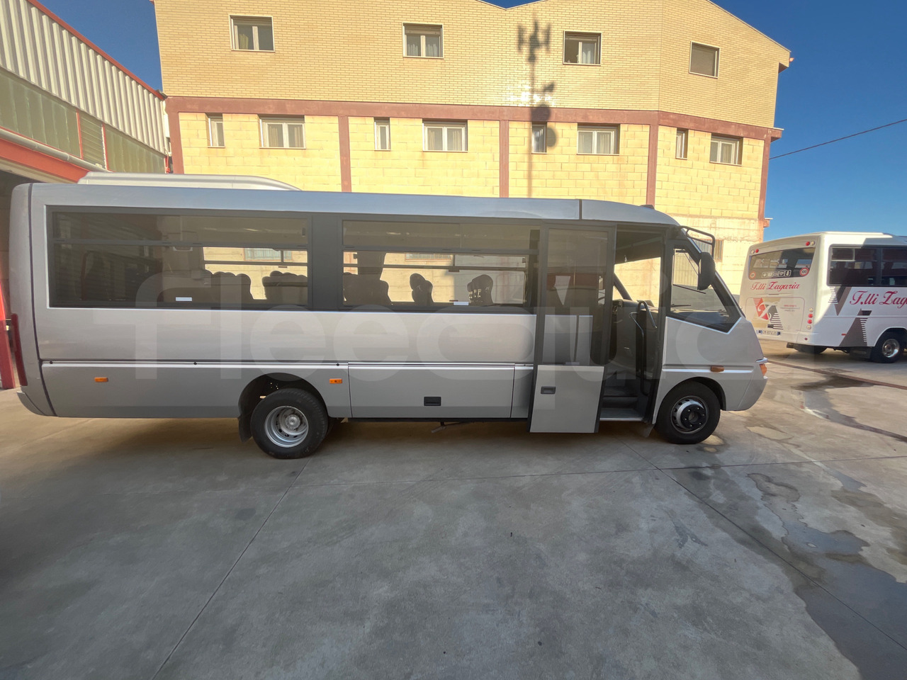 Autocar Iveco Cacciamali: foto 12