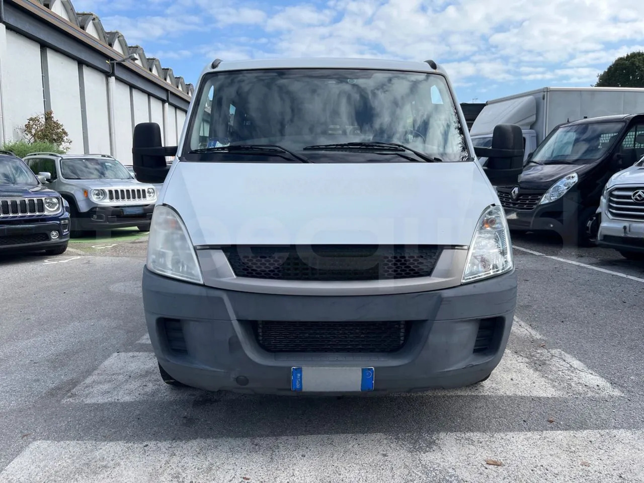 Iveco Daily - Minibús, Furgoneta de pasajeros: foto 2 Iveco Daily - Minibús, Furgoneta de pasajeros: foto 2