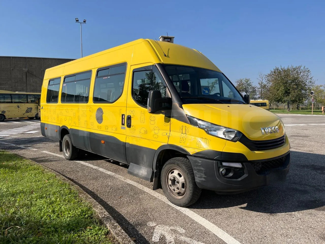 Iveco Daily - Autobús escolar: foto 1 Iveco Daily - Autobús escolar: foto 1