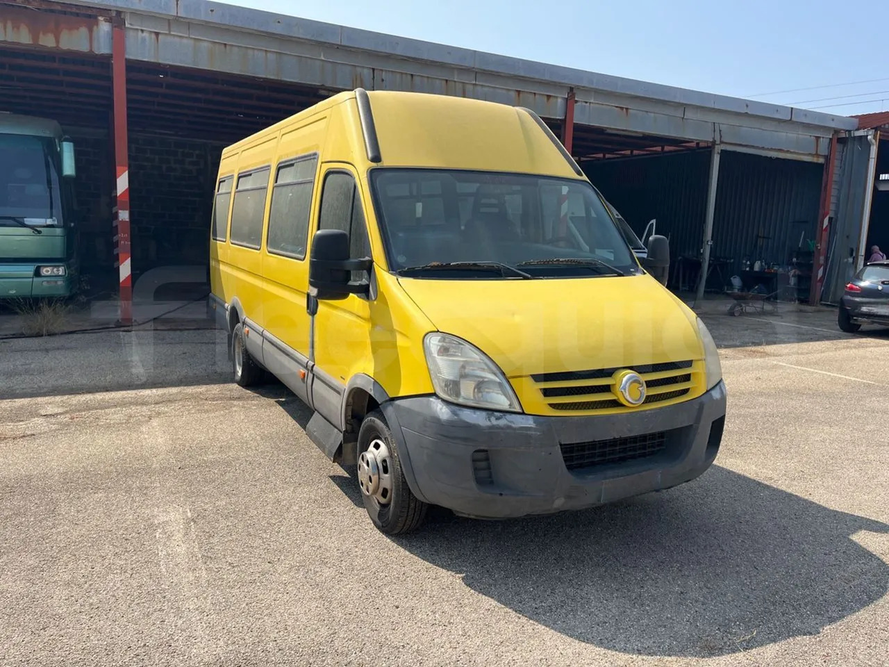 Iveco Daily - Autobús escolar: foto 1 Iveco Daily - Autobús escolar: foto 1