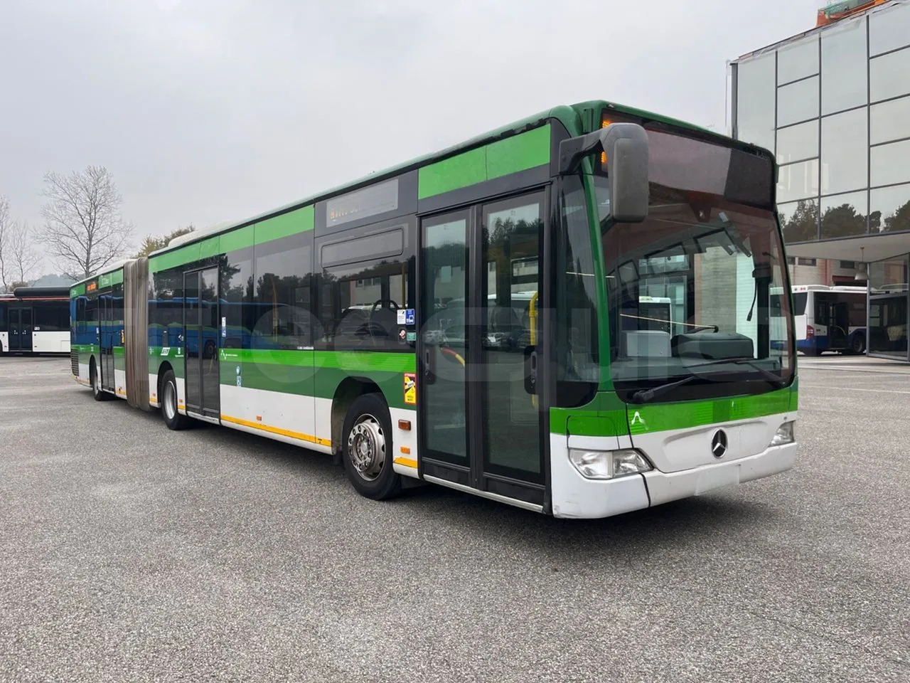 Mercedes-Benz O 530 - Autobús urbano: foto 1 Mercedes-Benz O 530 - Autobús urbano: foto 1