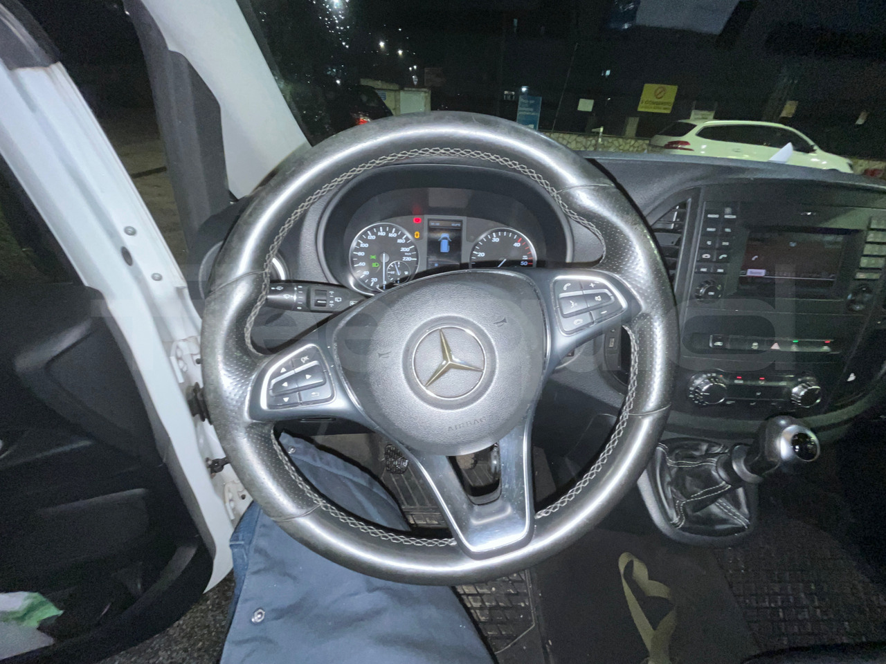 Autocar Mercedes-Benz Vito Tourer: foto 18
