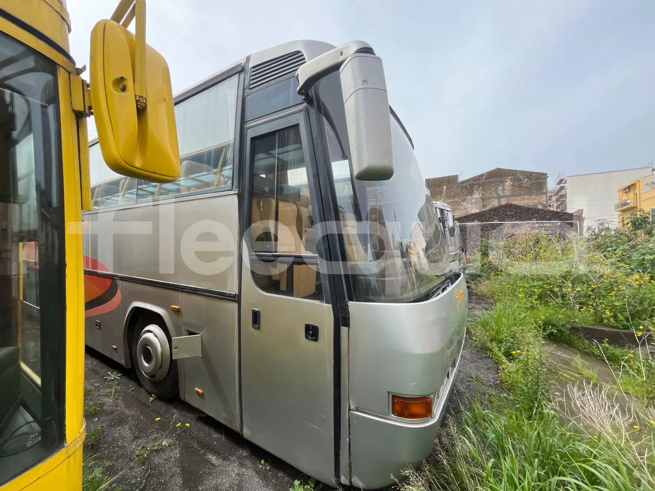 Neoplan Transliner N316 - Autocar: foto 1 Neoplan Transliner N316 - Autocar: foto 1