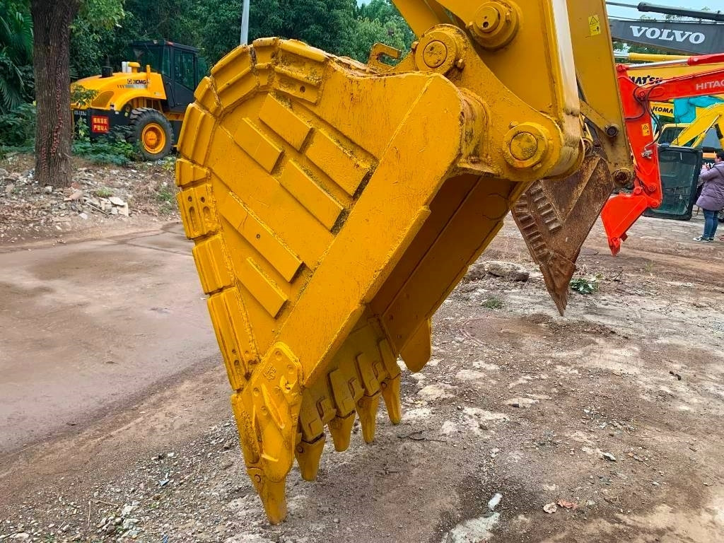 CAT 323 D L - Excavadora de cadenas: foto 2 CAT 323 D L - Excavadora de cadenas: foto 2