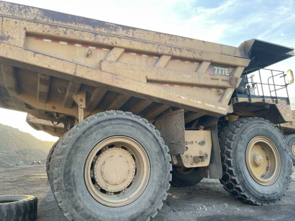 CAT 777e - Dúmper rígido: foto 3 CAT 777e - Dúmper rígido: foto 3