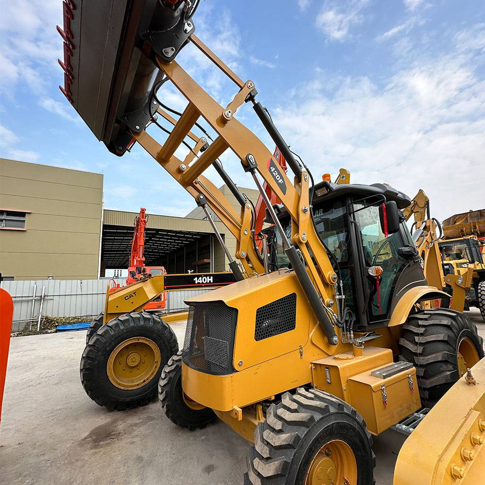 Leasing de CATERPILLAR 420F CATERPILLAR 420F: foto 6