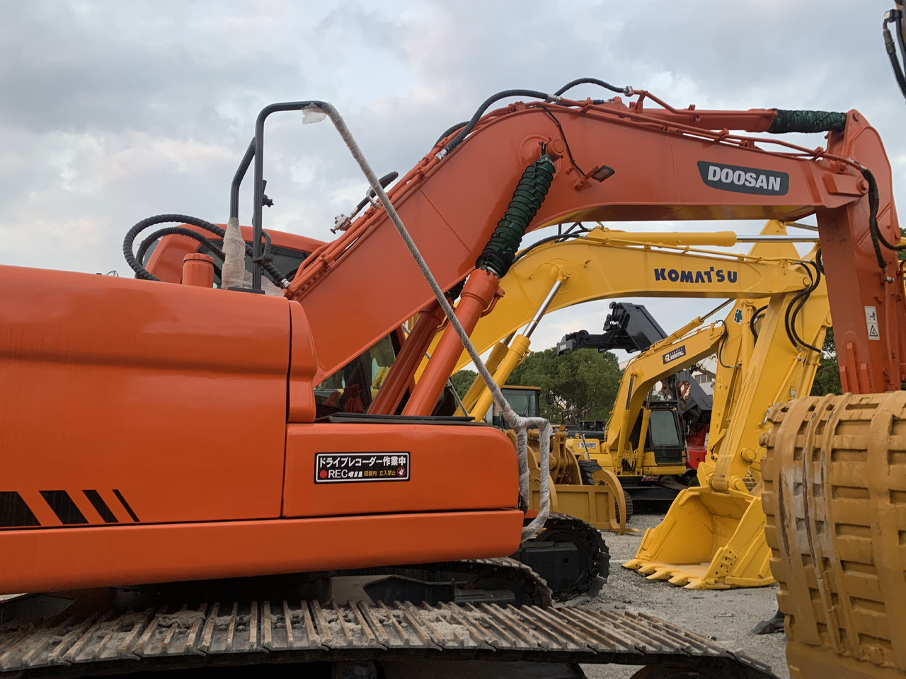 DOOSAN DX225LC - Excavadora de ruedas: foto 2 DOOSAN DX225LC - Excavadora de ruedas: foto 2