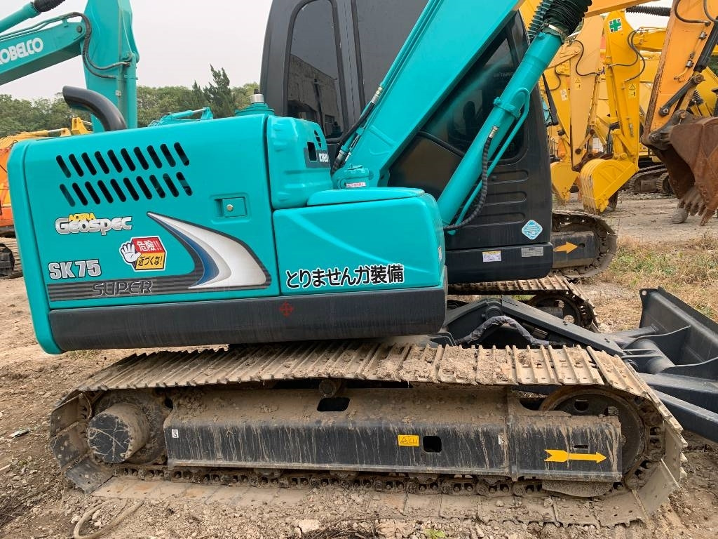 Kobelco SK 75-8 - Excavadora de cadenas: foto 5 Kobelco SK 75-8 - Excavadora de cadenas: foto 5