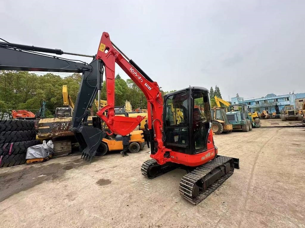 Kubota U-35 - Miniexcavadora: foto 3 Kubota U-35 - Miniexcavadora: foto 3