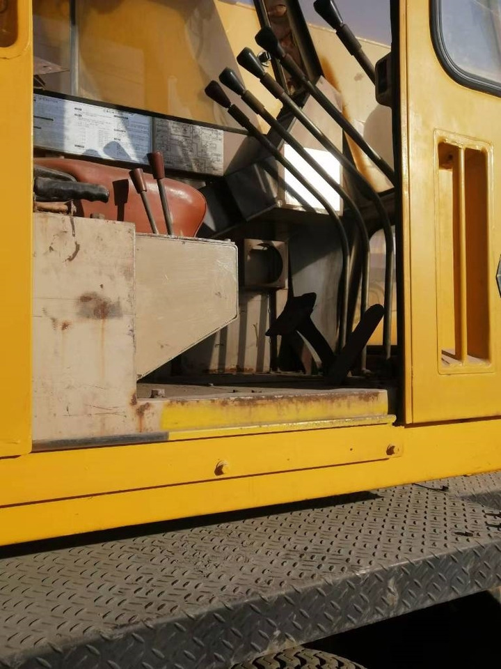 TADANO TL 300 E - Grúa: foto 2 TADANO TL 300 E - Grúa: foto 2